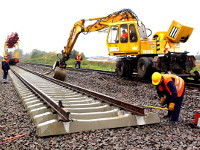 Строительство и ремонт железных дорог