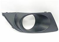 Решетка противотуманных фар правая Subaru 57731AG660