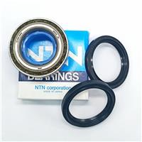 Подшипник передней ступицы NTN роликовый + 2 сальника (комплект)